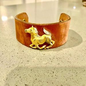 Vintage Broach Braclet